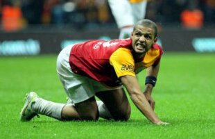 VIDEO Uite cum şi-a umilit Felipe Melo rivalii de la Fenerbahce!